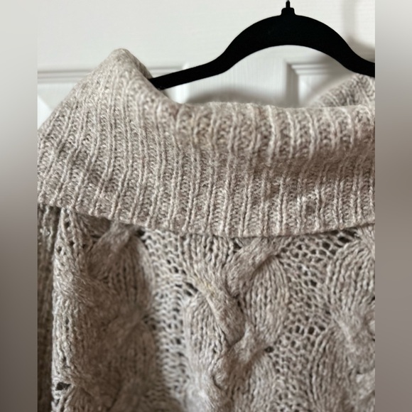 Anthropologie sweater. 2 colours light grey light blue - Picture 2 of 6